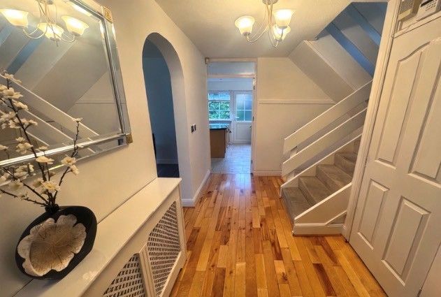 Property photo 2 of 14 Image