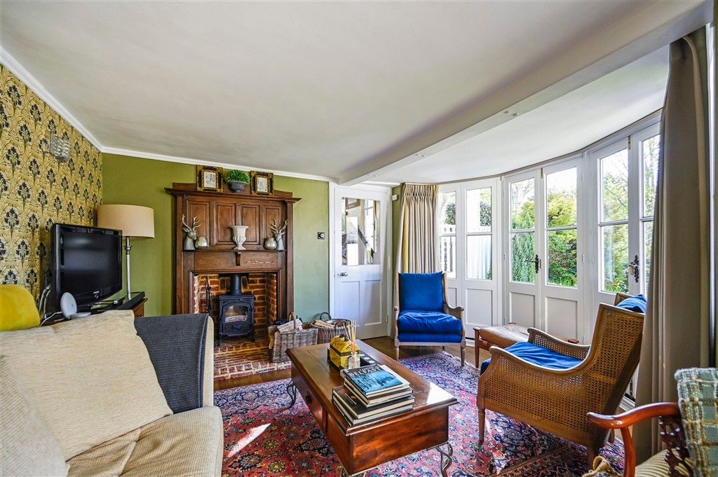 Property photo 2 of 20 Sitting Room