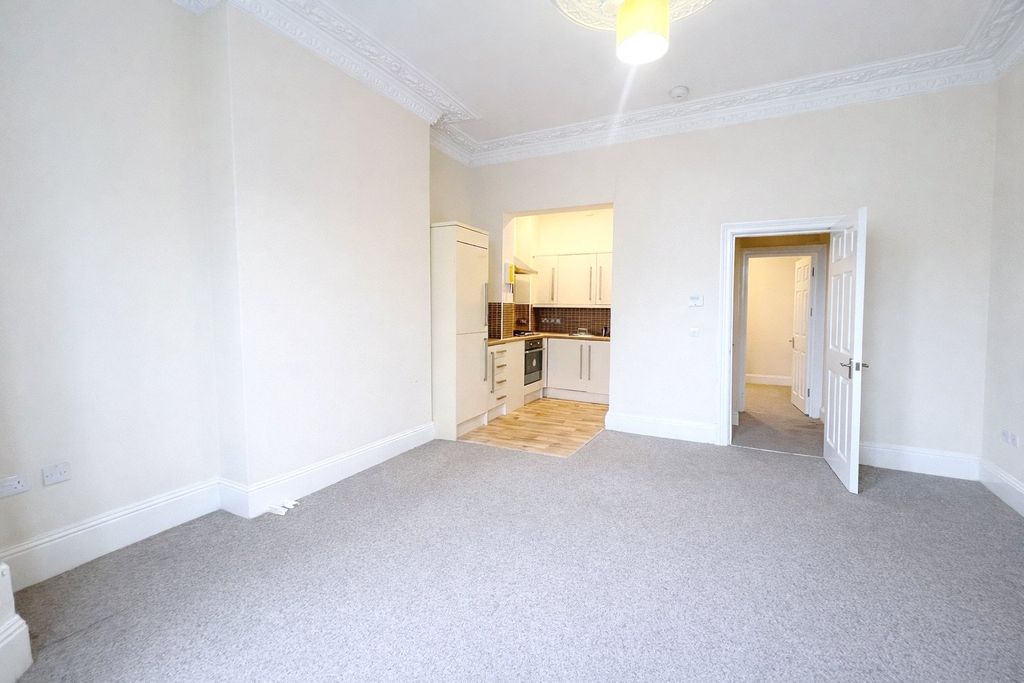 Property photo 2 of 7 Picture No. 19