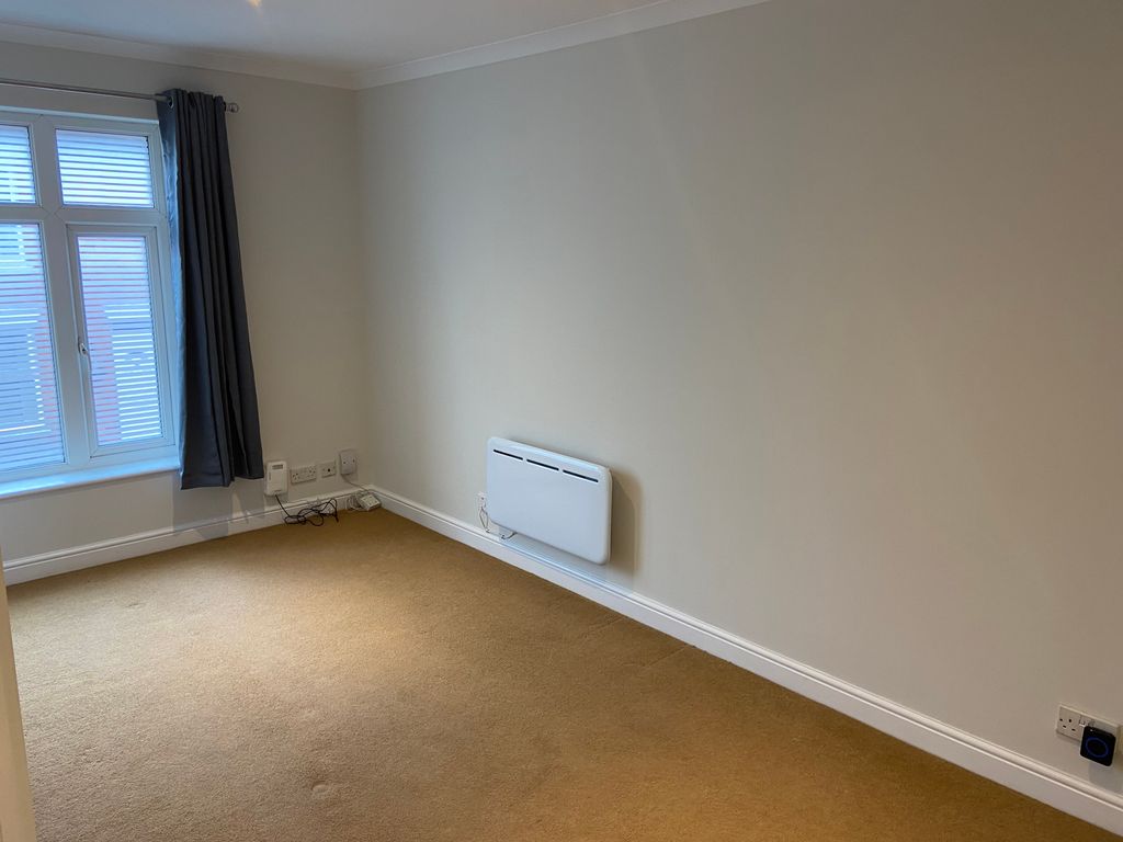 Property photo 2 of 5 Lounge