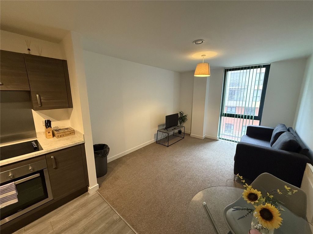 Property photo 3 of 6 Picture No. 05