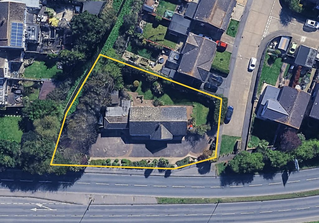 Property photo 1 of 6