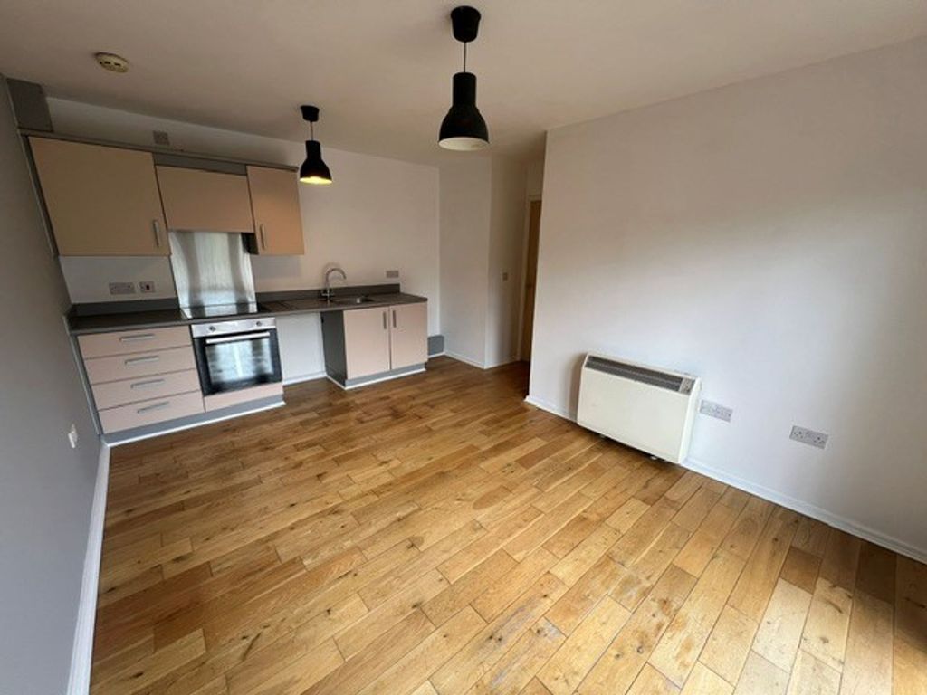 Property photo 3 of 6 Kitchen