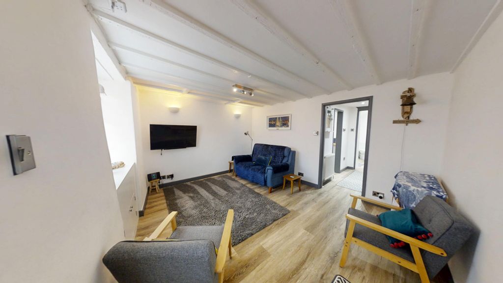 Property photo 2 of 12 Clements-Lane-Portland-Dorset-UK-03252026_094647