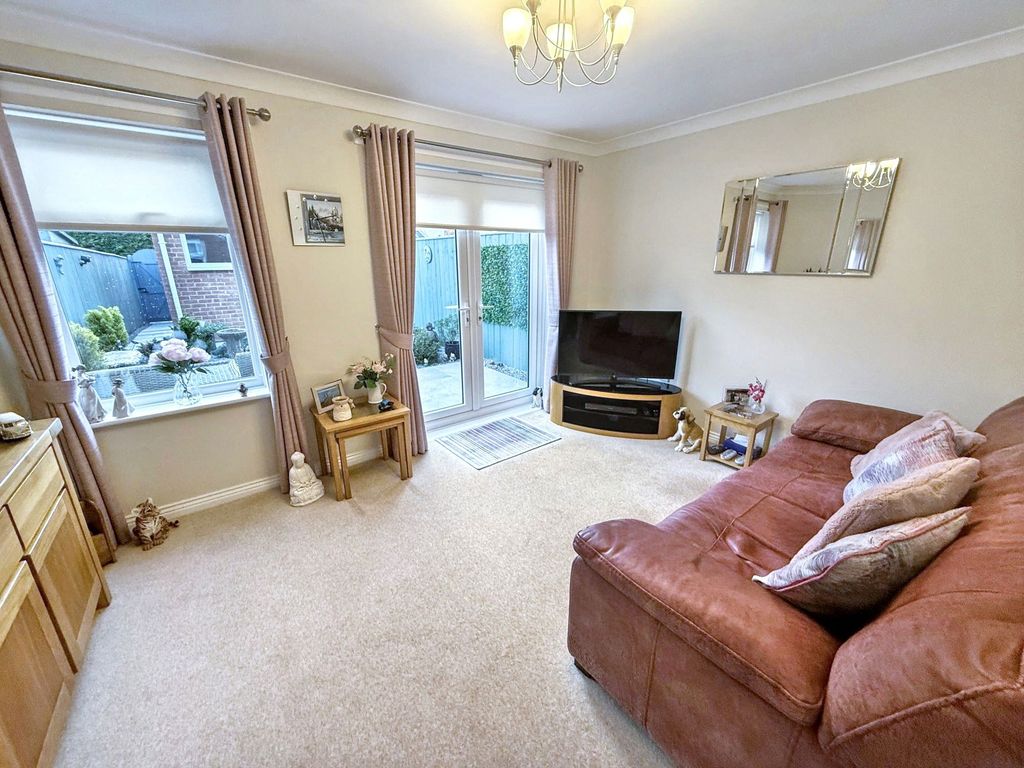 Property photo 2 of 23