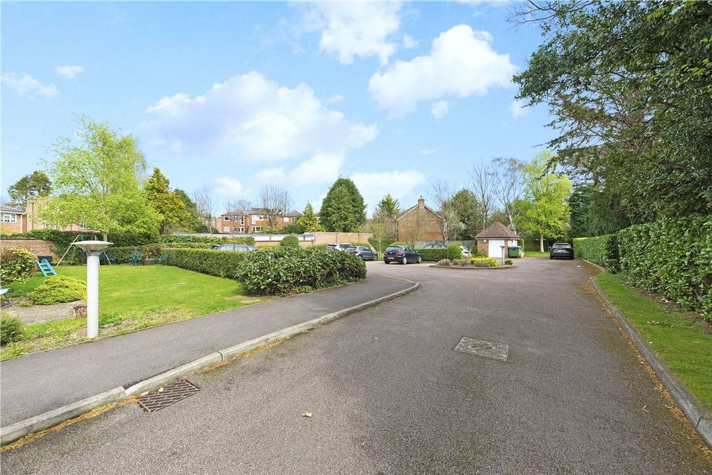 Property photo 3 of 11