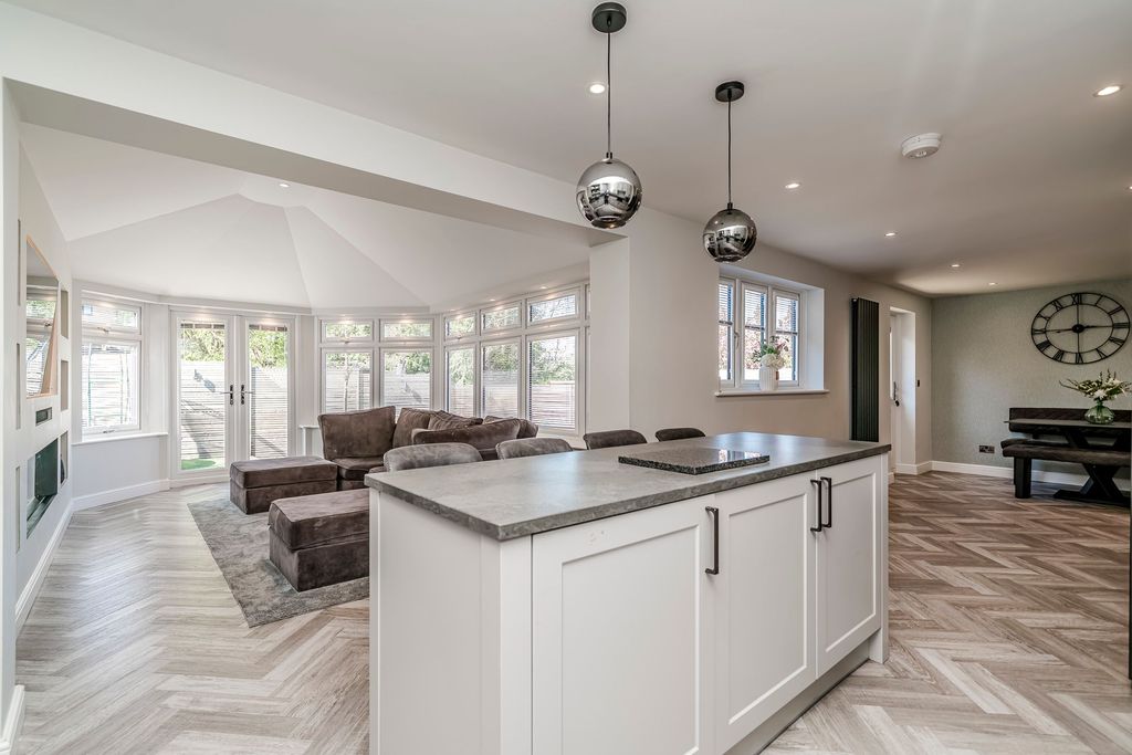 Property photo 2 of 46