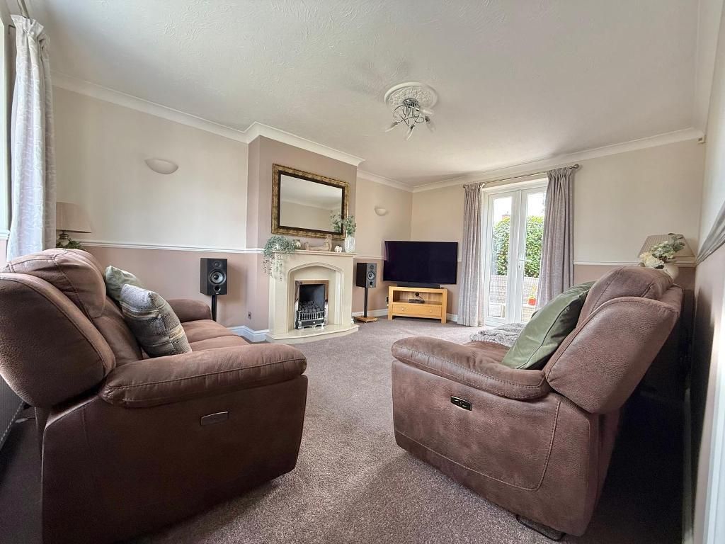 Property photo 2 of 14 Photo 2