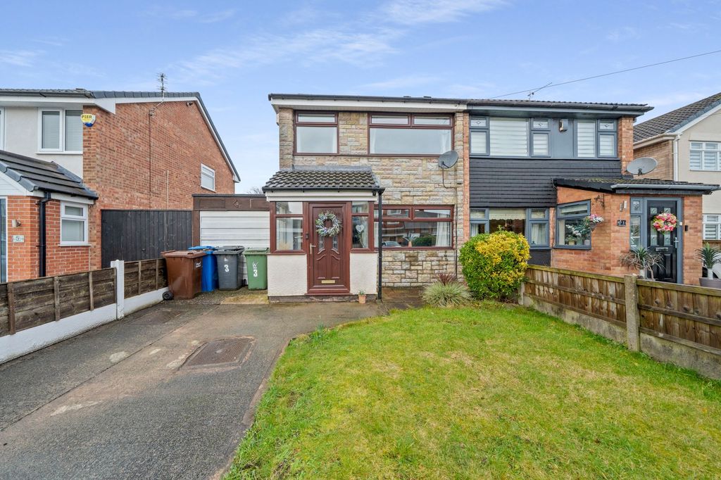 Property photo 1 of 18