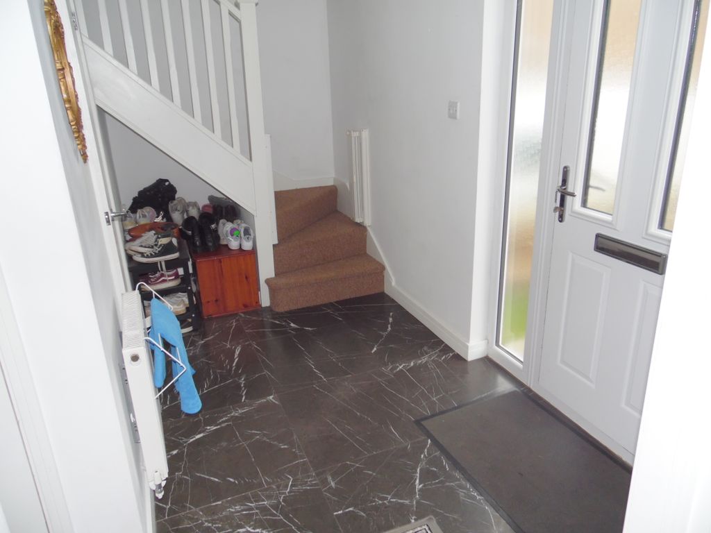 Property photo 3 of 27 Hallway