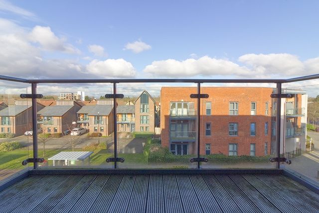 Property photo 3 of 11 Balcony