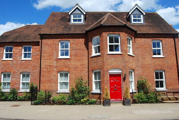 Property photo 1 of 11