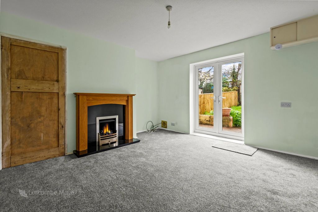 Property photo 3 of 13