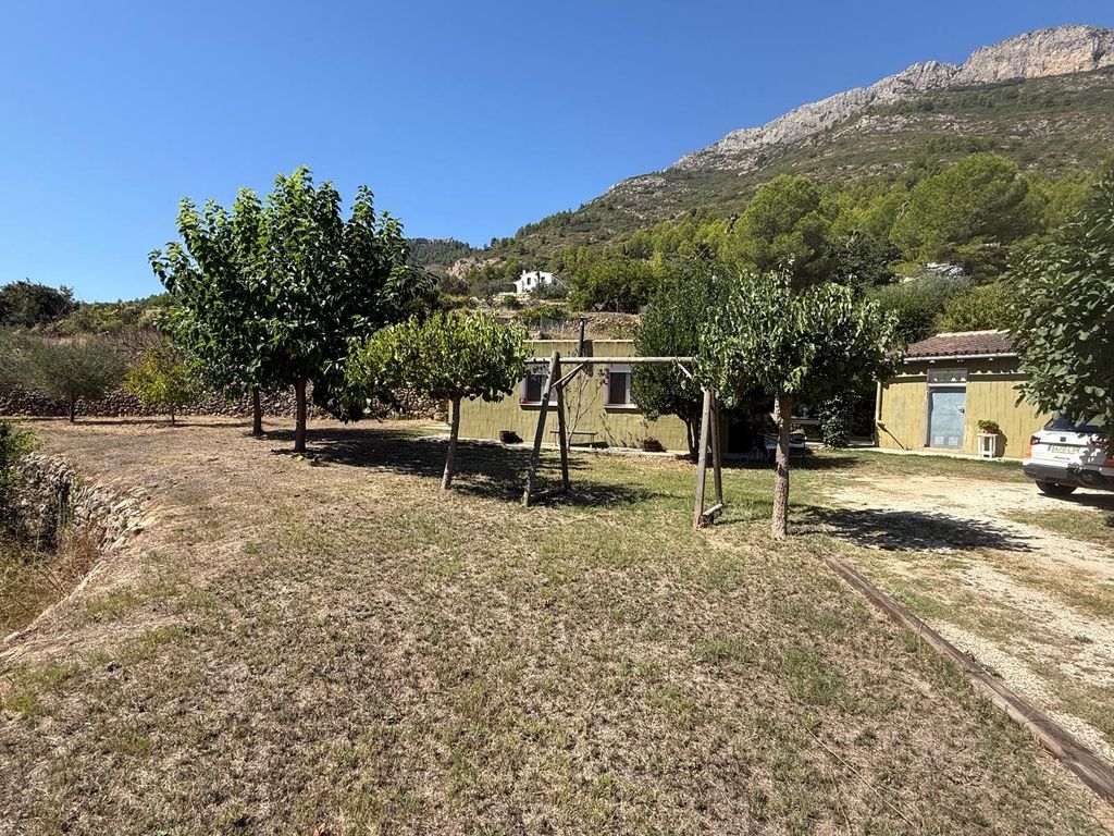 Property photo 1 of 35