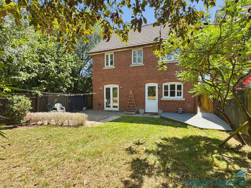 Property photo 1 of 18 d5Fd8A02--499A-8Ed4-7Fad1C276E8A-98818-000032Be18B