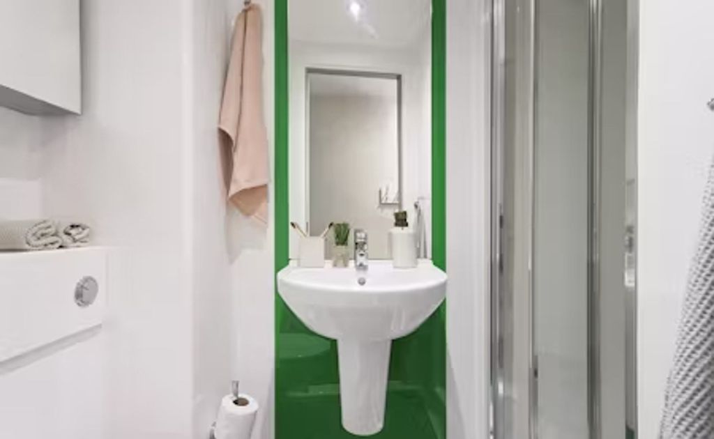 Property photo 2 of 16