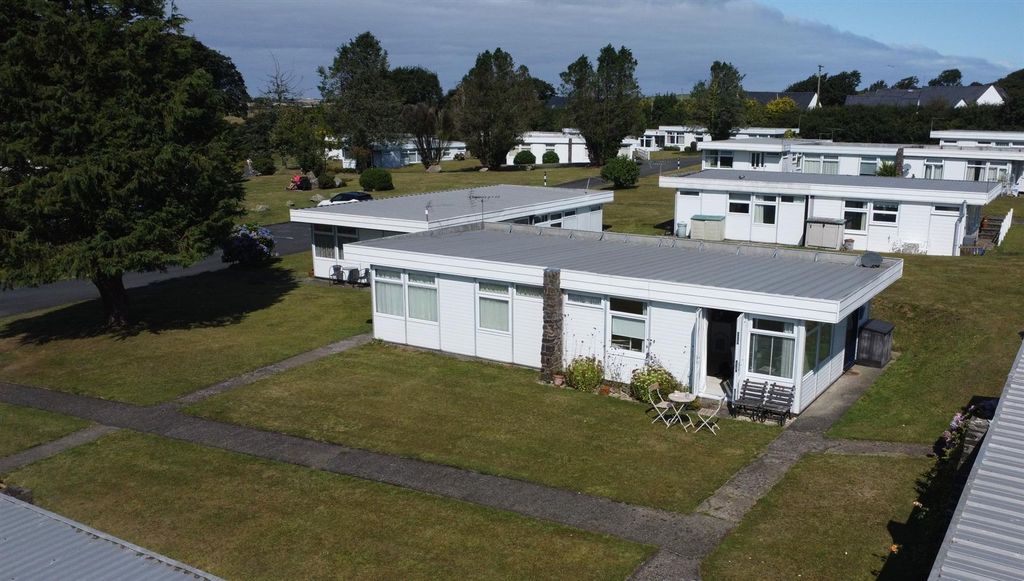 Property photo 2 of 44 Description/Situation