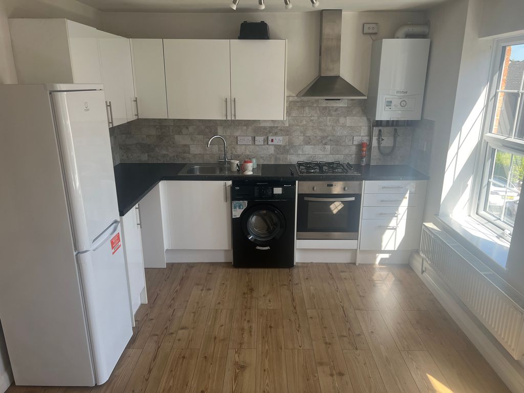 Property photo 2 of 6