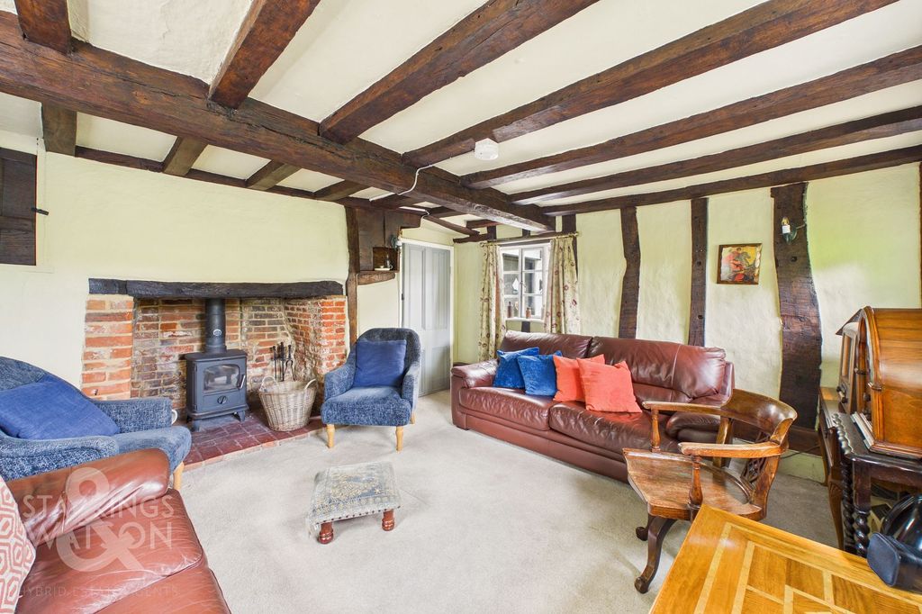 Property photo 2 of 26