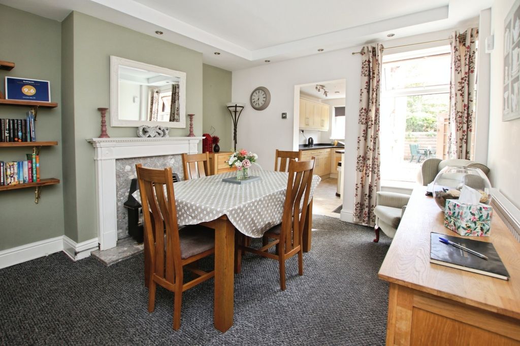 Property photo 3 of 16 5383492
