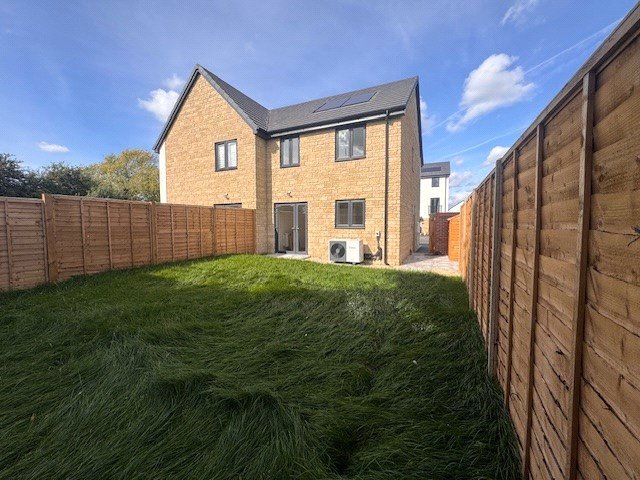 Property photo 2 of 11 Picture No. 10