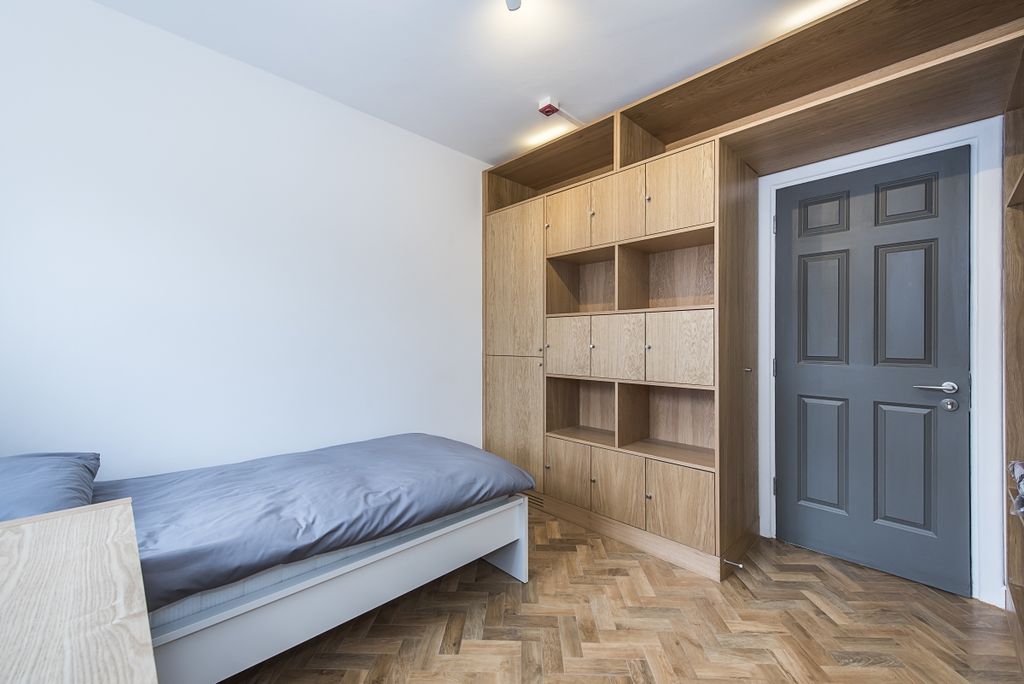 Property photo 2 of 10 Kimmerston-House-016