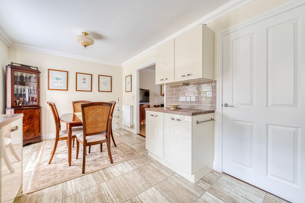 Property photo 3 of 23