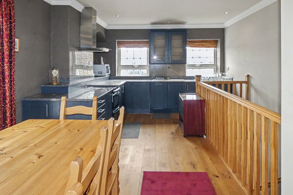 Property photo 2 of 17 2 Manor House Farm, North Newbald, York Yo43 4Td