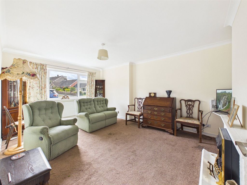 Property photo 3 of 24 Picture No. 12
