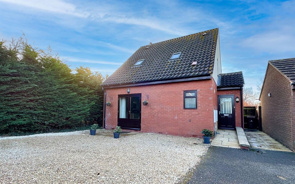 Property photo 2 of 14 Front Elevation