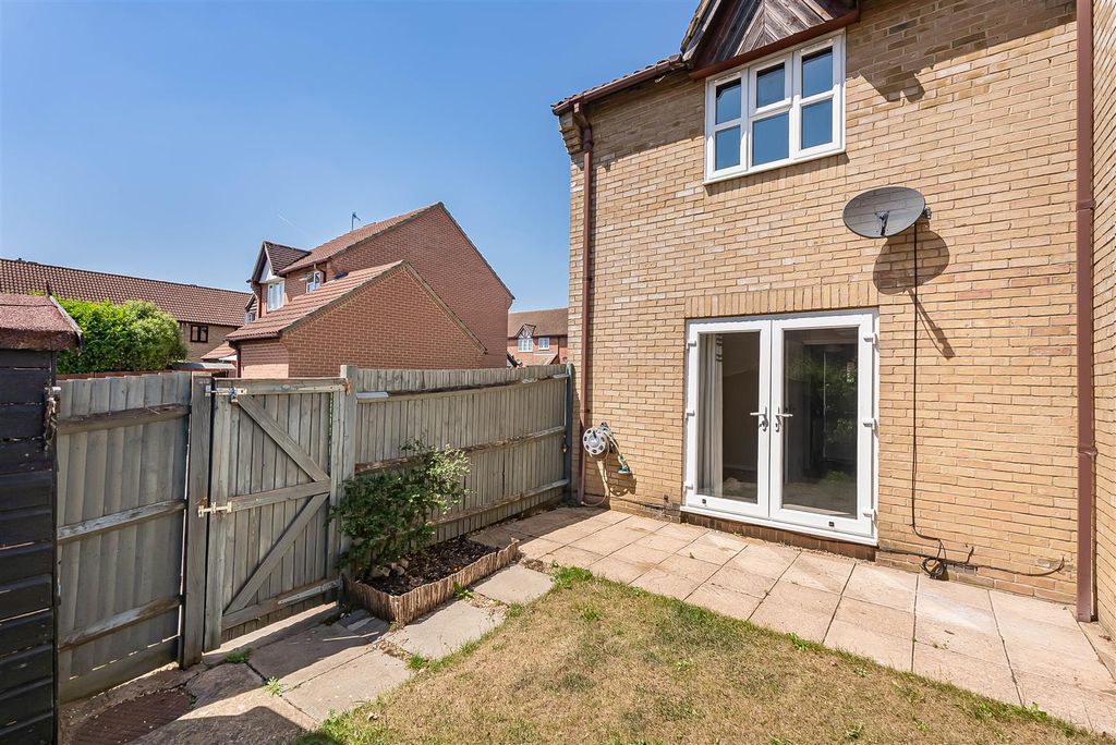 Additional image 14 of 1 bed end terrace house for saleThe Copse, Hertford SG13