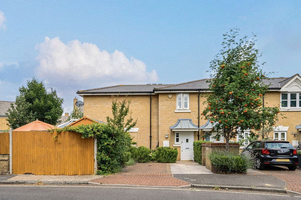 Property photo 1 of 22