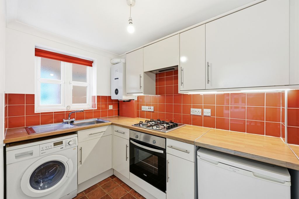 Property photo 2 of 6 Picture 2