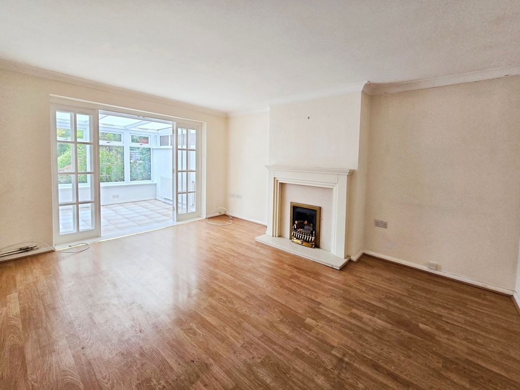 Property photo 2 of 12 Pbox-Img.Jpg