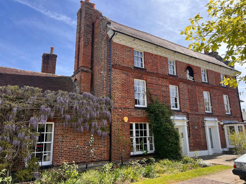 Property photo 1 of 11 Main Picture