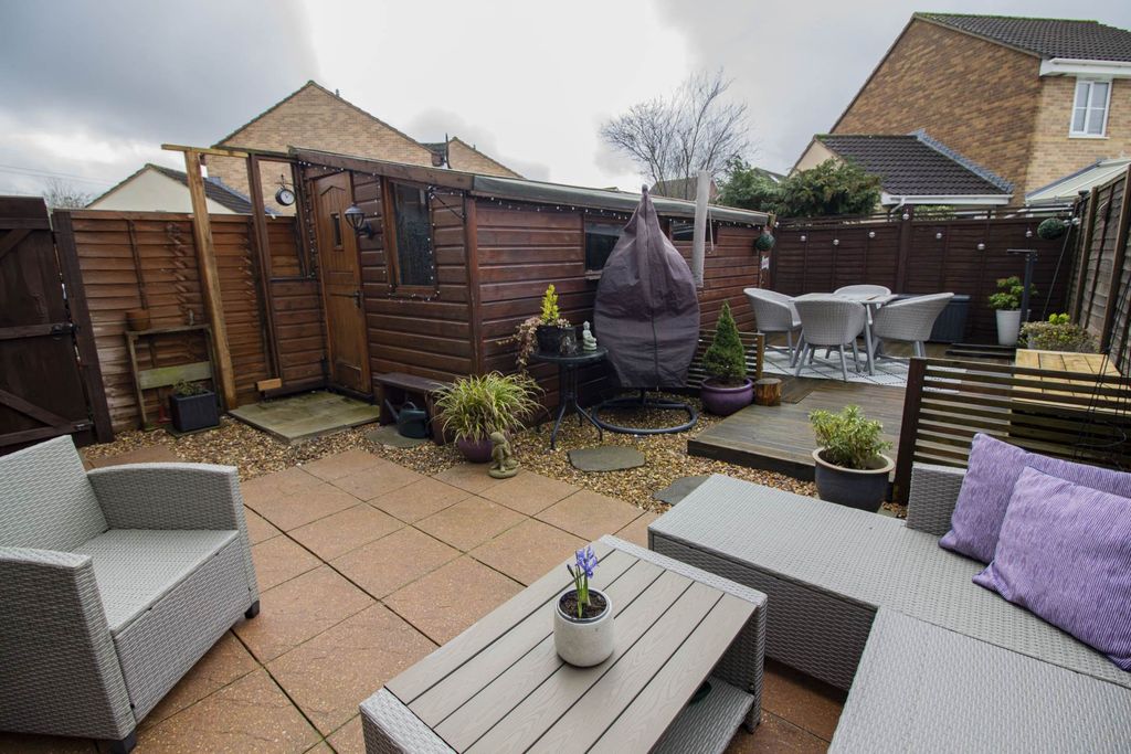 Property photo 2 of 16