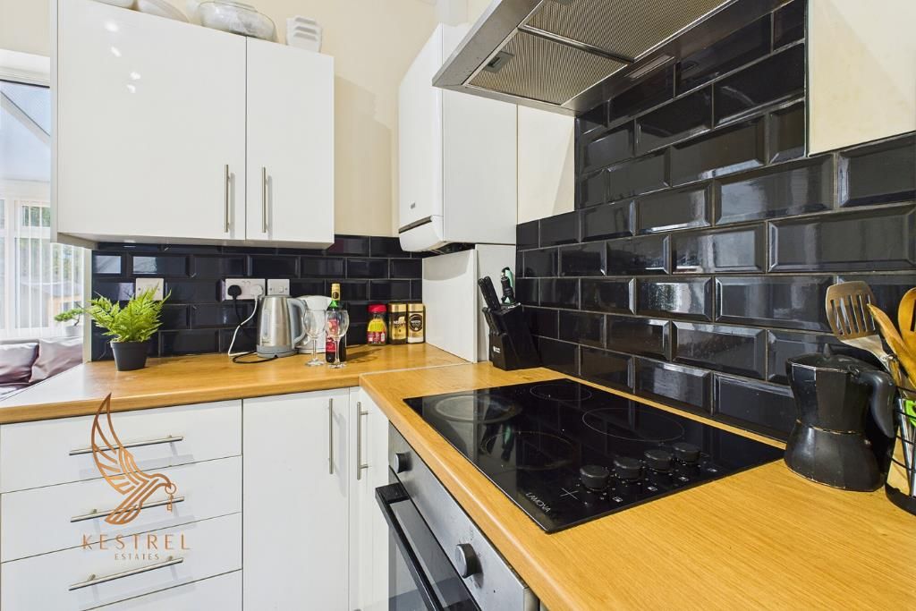 Property photo 1 of 6 19.Png