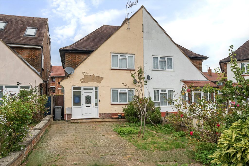 Property photo 2 of 12 Picture No. 24