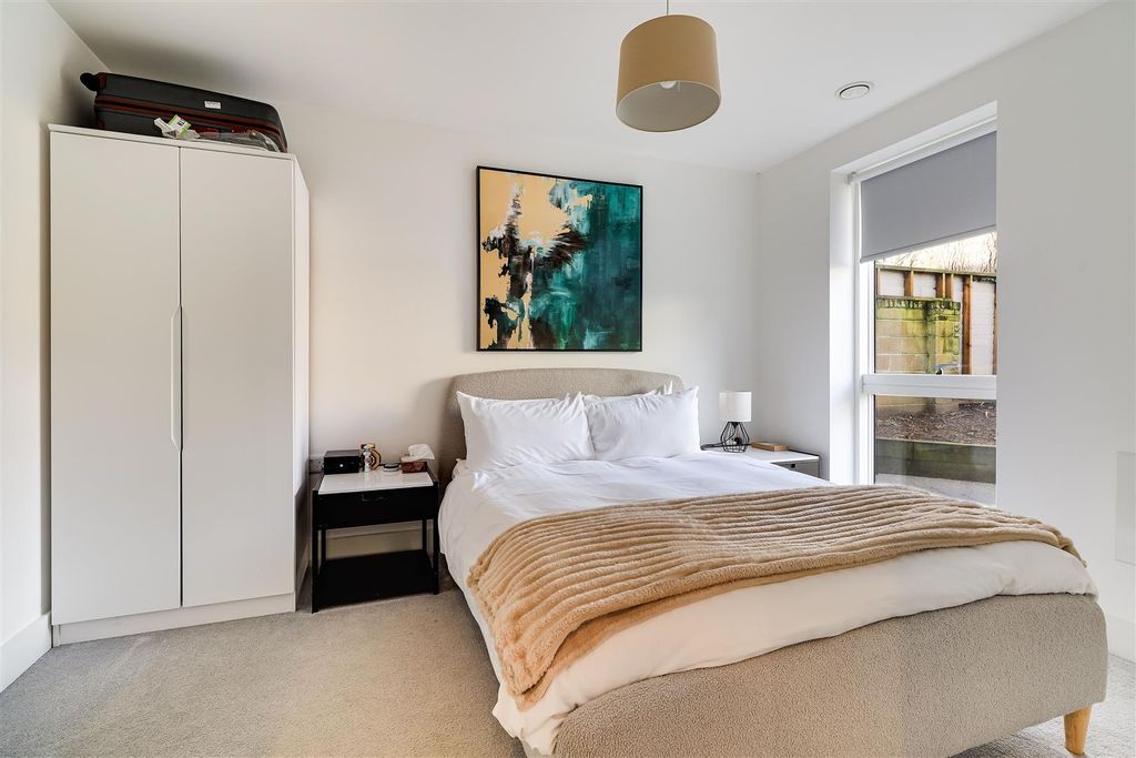 Additional image 10 of 1 bed flat for saleAttewater House, Water Street CB4