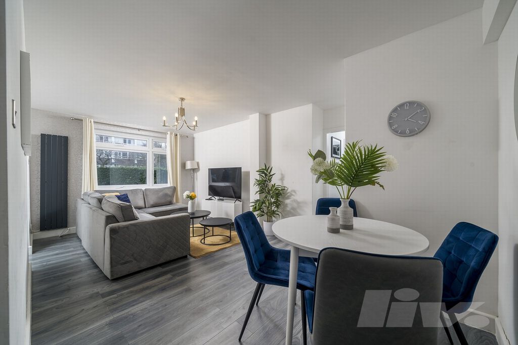 Property photo 1 of 17 Photo 14