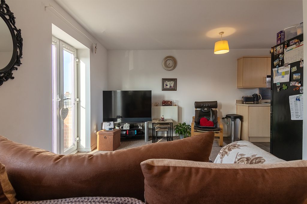 Property photo 3 of 31