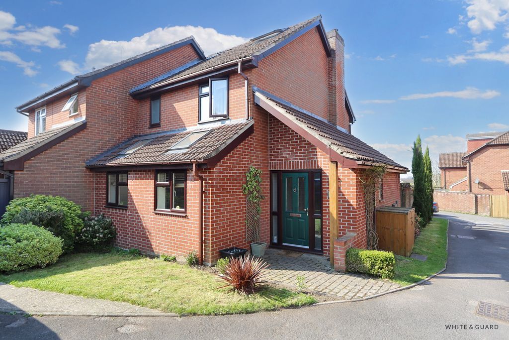 Property photo 3 of 14 Img_7548