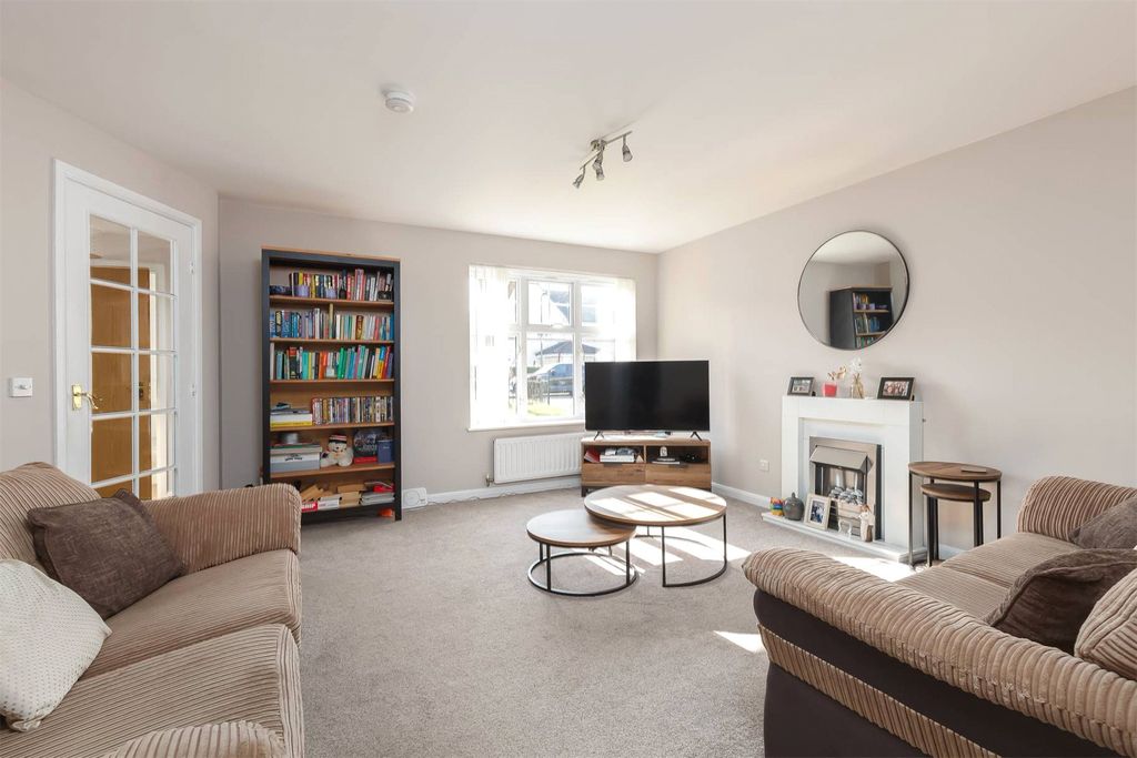 Property photo 2 of 20 Picture No. 02