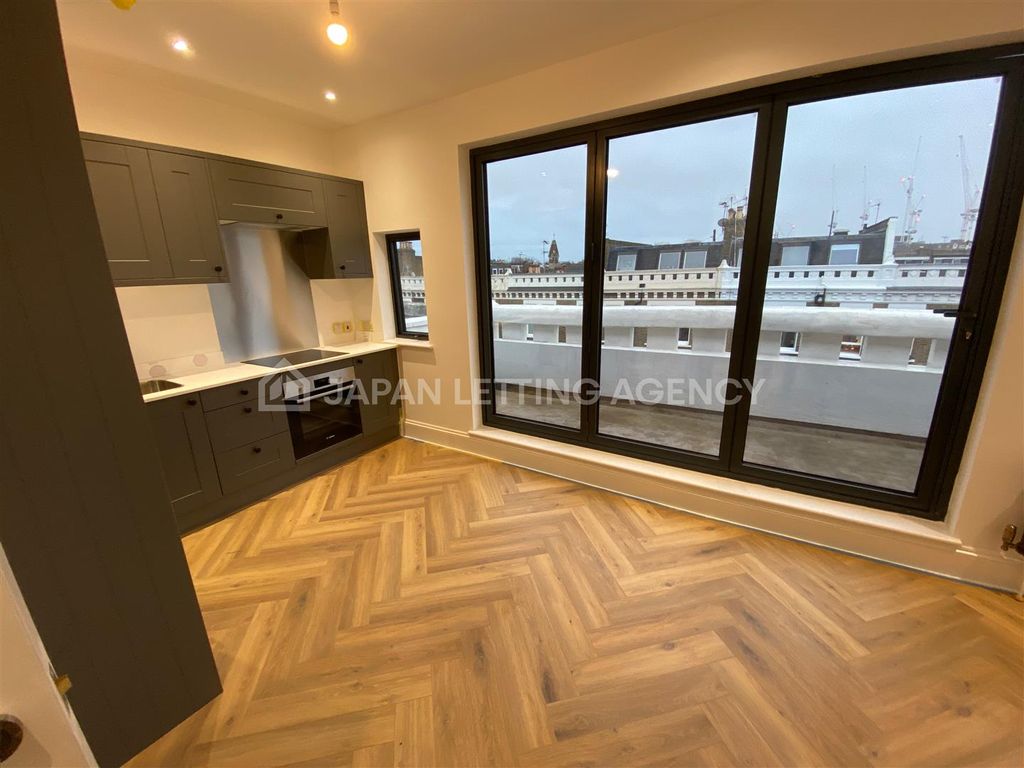 Property photo 2 of 11 2_Watermarked.Png