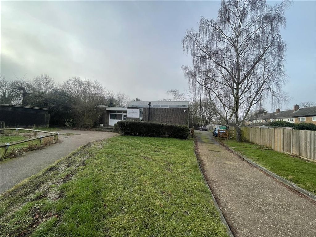 Property photo 3 of 11