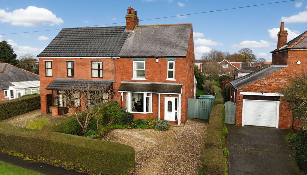 Property photo 1 of 32