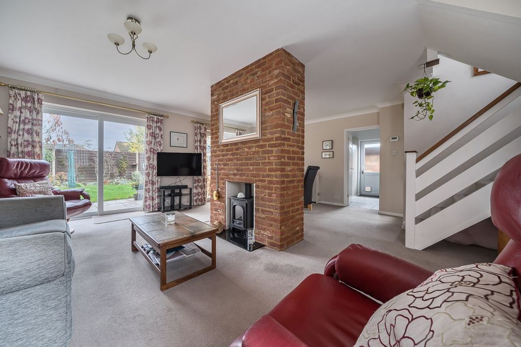 Property photo 2 of 18