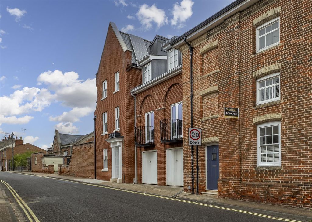 Property photo 1 of 14 Dcp_1659.Jpg