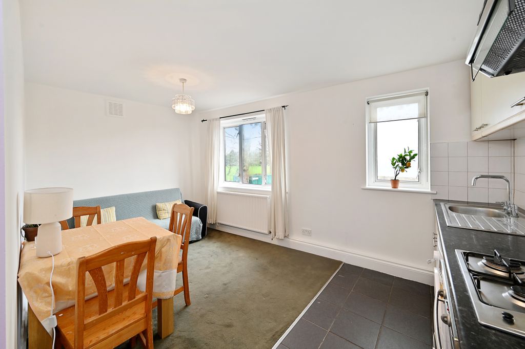 Property photo 3 of 17 Photo 1