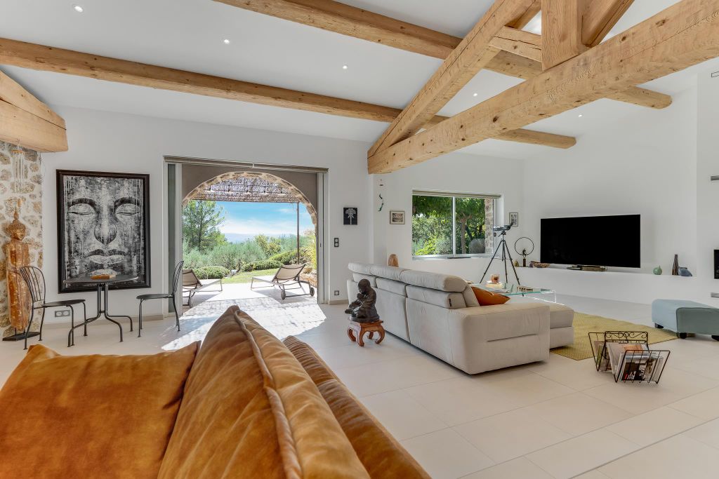 Property photo 3 of 32 Image